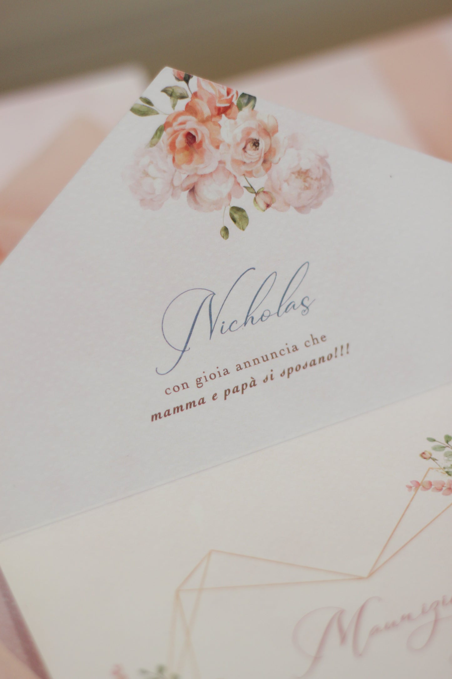 Opzione Bimbo che annuncia il matrimonio di mamma e papà