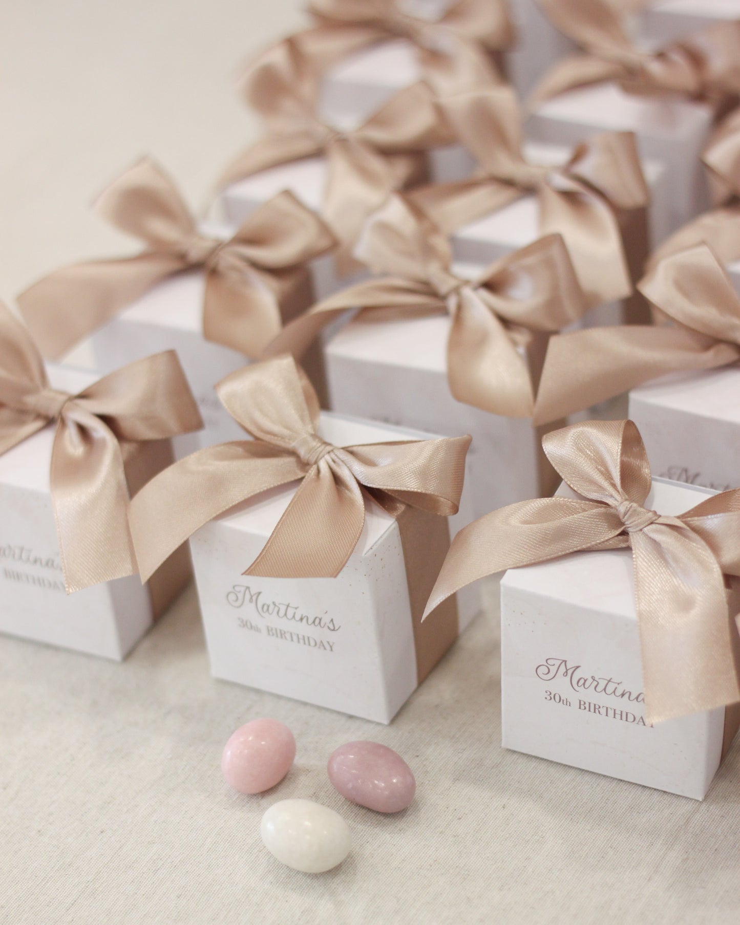 Scatoline Confetti Soft Cube Compleanno