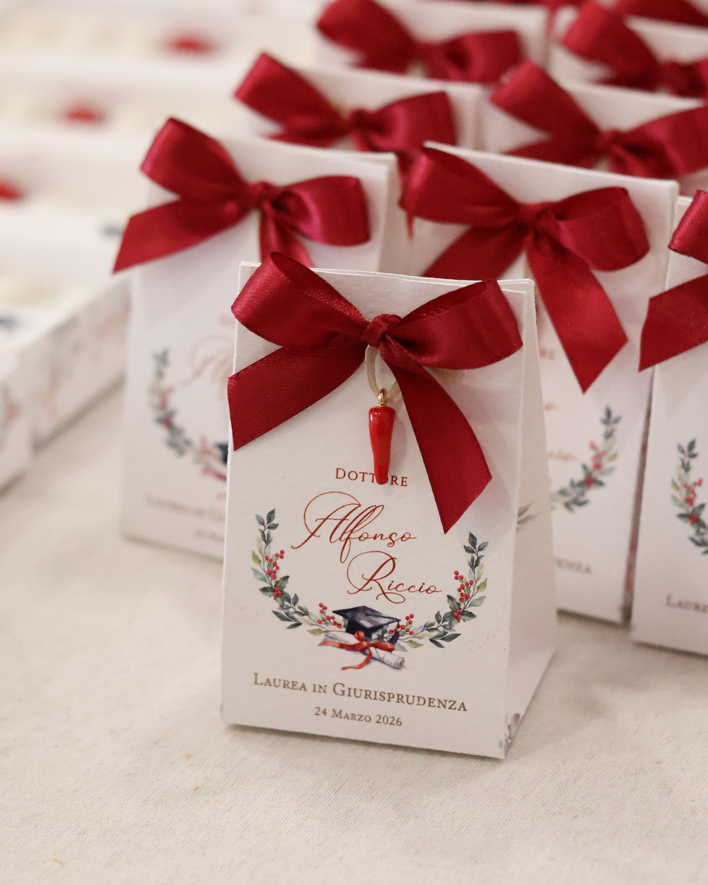 Scatolina Gift Laurea con Alloro, Tocco e Pergamena 2