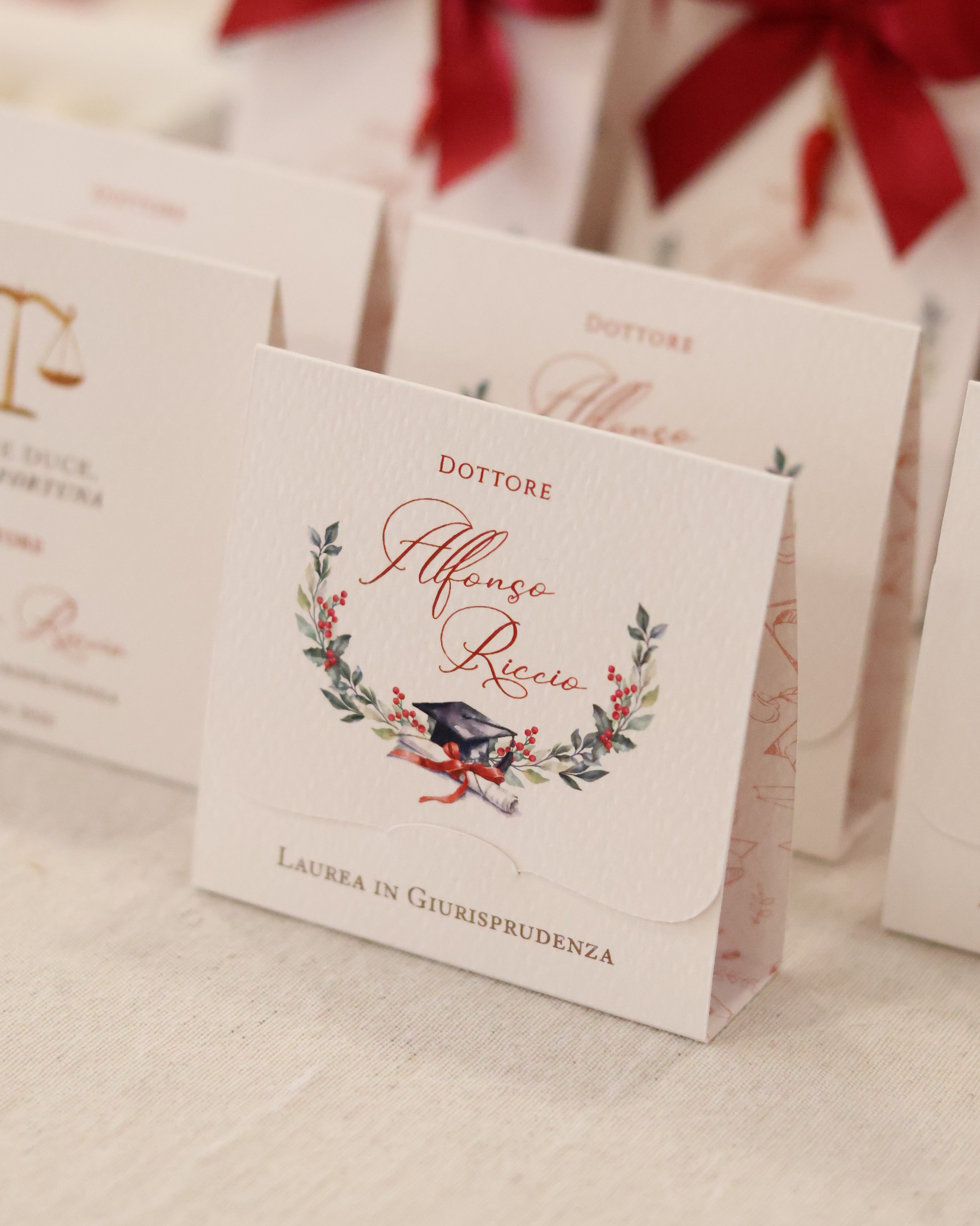 Pochette Laurea con Alloro, Tocco e Pergamena