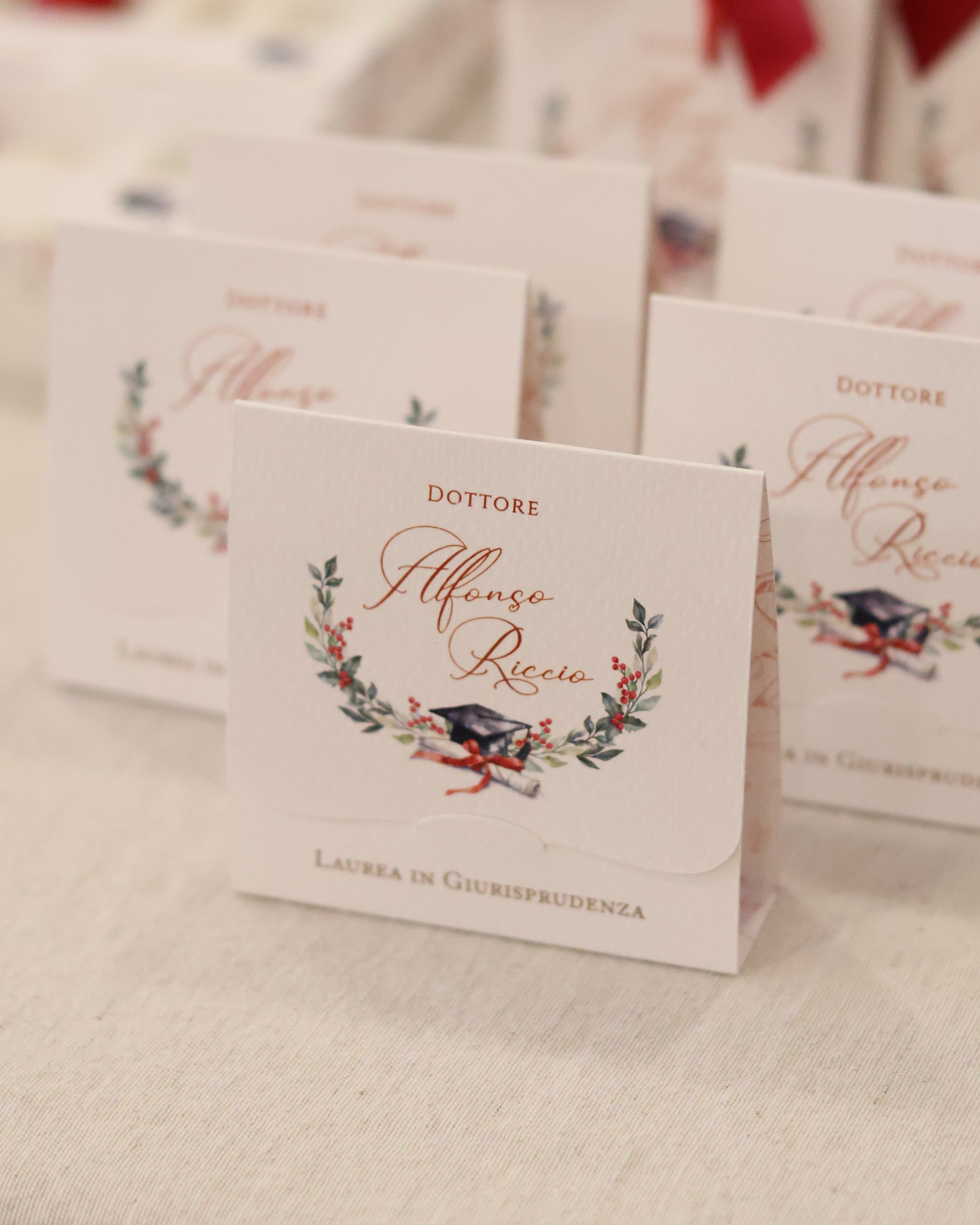 Pochette Laurea con Alloro, Tocco e Pergamena